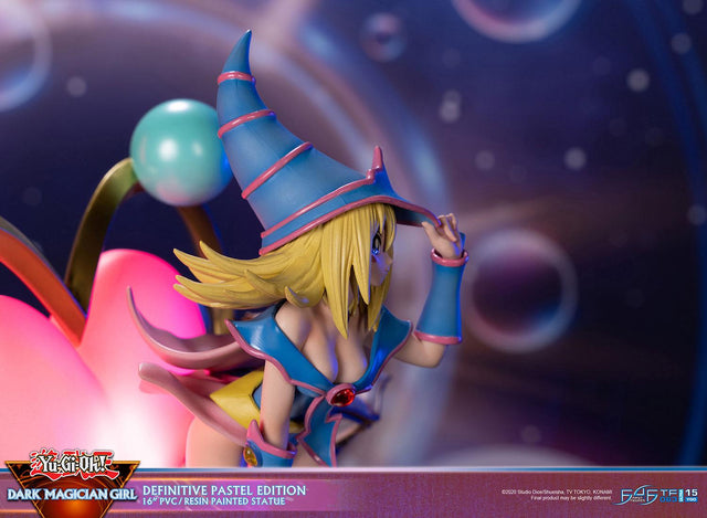 Yu-Gi-Oh! - Dark Magician Girl Definitive (Pastel Edition) (dmg_de_26_1.jpg)