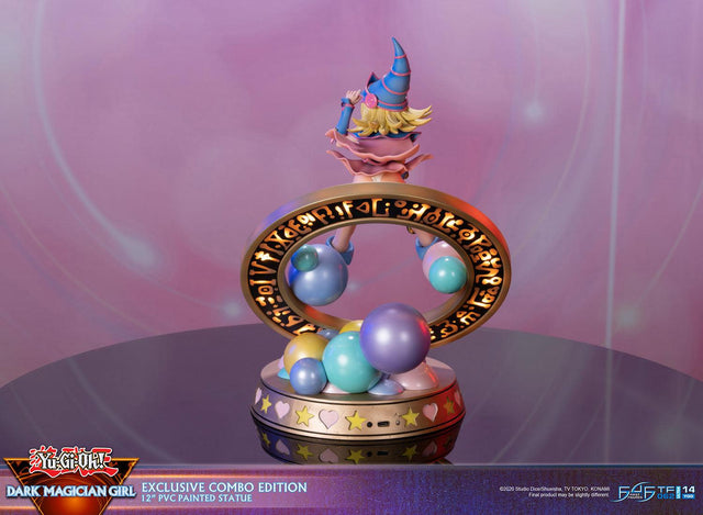 Yu-Gi-Oh! - Dark Magician Girl (Exclusive Combo Edition) (dmg_ex_04.jpg)