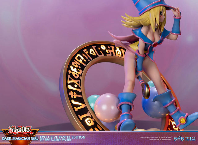 Yu-Gi-Oh! - Dark Magician Girl Exclusive (Pastel Edition) (dmg_ex_18_1.jpg)