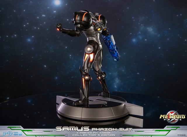 Metroid Prime™ - Samus Phazon Suit PVC (Collector’s Edition) (e8a48f97-e371-4ef8-9ea6-554b2a3d43c1.jpg)
