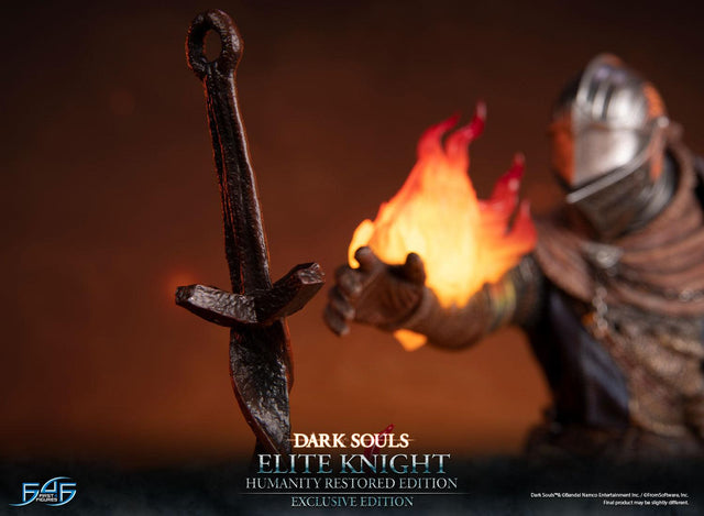Dark Souls - Elite Knight: Humanity Restored Edition (Exclusive Edition) (ek_kneeling_ex_27.jpg)
