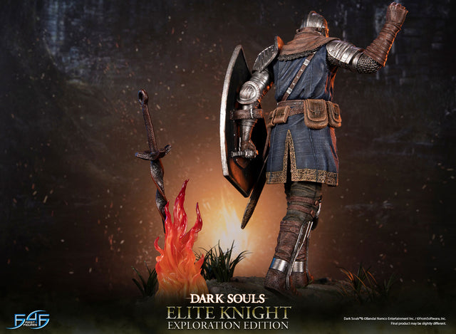 Dark Souls - Elite Knight: Exploration Edition (ek_walking_st_14.jpg)