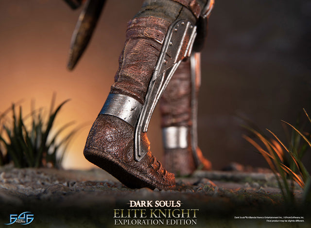 Dark Souls - Elite Knight: Exploration Edition (ek_walking_st_22.jpg)