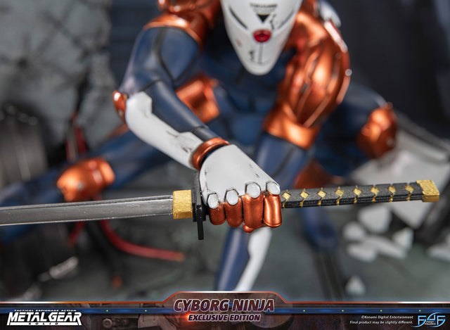 Metal Gear Solid - Cyborg Ninja (Gray Fox) (Exclusive Edition) (f3456124-1a94-4b06-8aea-376367eec9af.jpg)