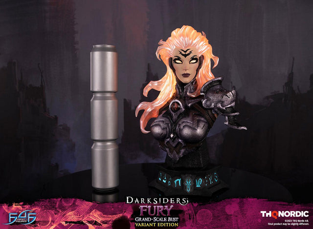 Darksiders - Fury Grand Scale Bust (Variant Edition) (furybustde_13_1.jpg)