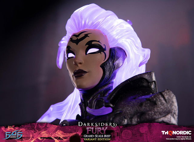 Darksiders - Fury Grand Scale Bust (Variant Edition) (furybustde_29_1.jpg)