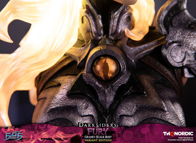 Darksiders - Fury Grand Scale Bust (Variant Edition) (furybustde_30_1.jpg)