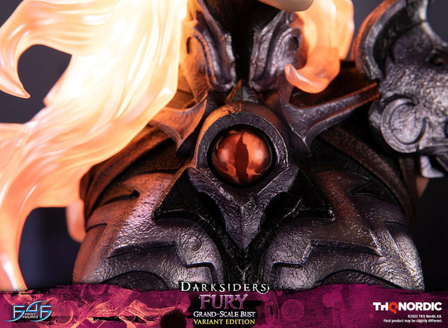 Darksiders - Fury Grand Scale Bust (Variant Edition) (furybustde_33_1.jpg)