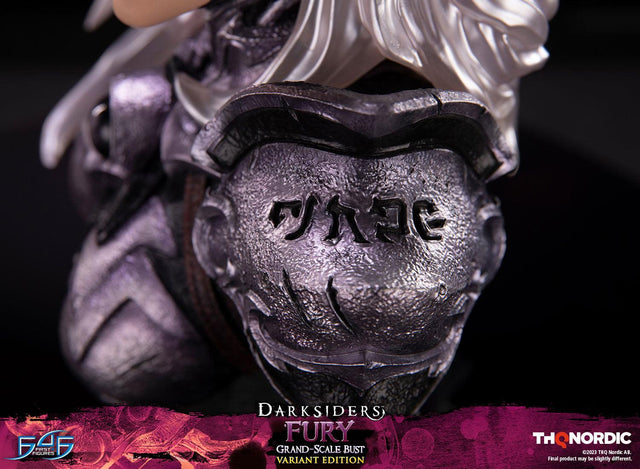 Darksiders - Fury Grand Scale Bust (Variant Edition) (furybustde_38_1.jpg)