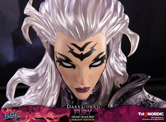 Darksiders - Fury Grand Scale Bust (Variant Edition) (furybustde_40_1.jpg)
