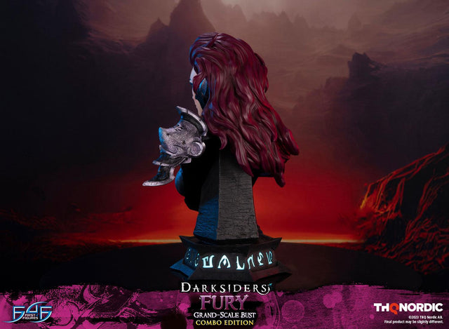 Darksiders - Fury - Grand Scale Bust (Combo Edition) (furybustex_05_1.jpg)