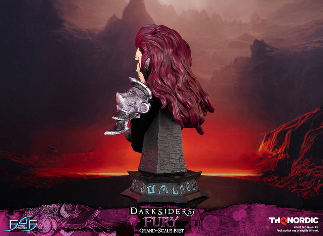 Darksiders - Fury Grand Scale Bust (furybustst_05.jpg)