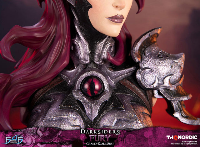 Darksiders - Fury Grand Scale Bust (furybustst_15.jpg)