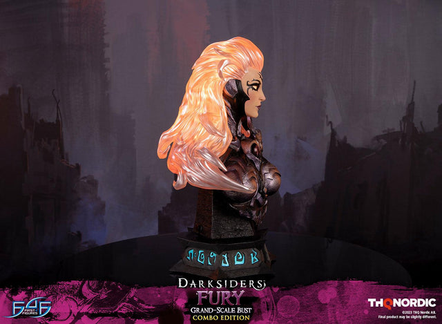 Darksiders - Fury - Grand Scale Bust (Combo Edition) (furybustve_02.jpg)