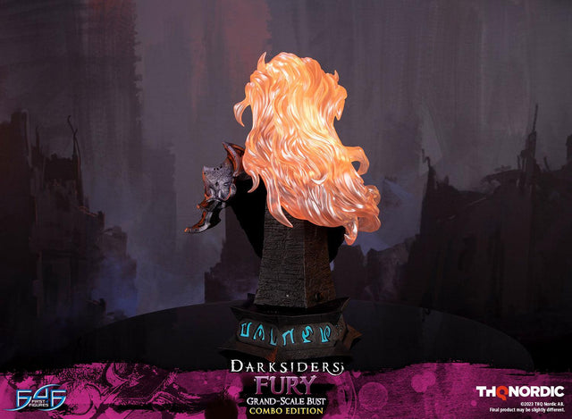 Darksiders - Fury - Grand Scale Bust (Combo Edition) (furybustve_04.jpg)