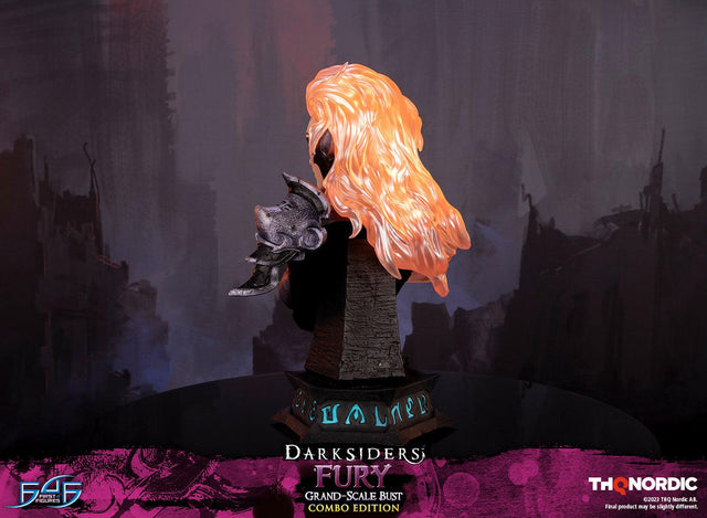 Darksiders - Fury - Grand Scale Bust (Combo Edition) (furybustve_05.jpg)