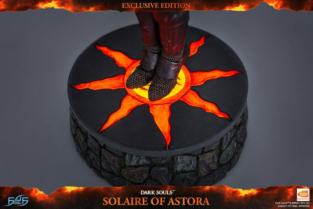 Solaire of Astora (Exclusive) (horizontal_01_1_4.jpg)