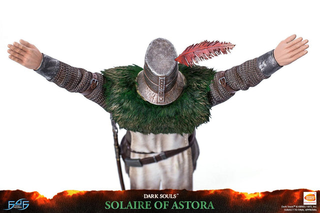Solaire of Astora (Regular) (horizontal_02_1_3.jpg)