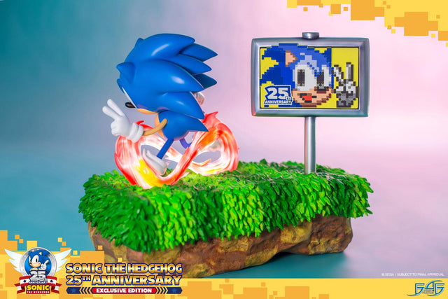 Sonic the Hedgehog 25th Anniversary (Exclusive) (horizontal_24_1.jpg)