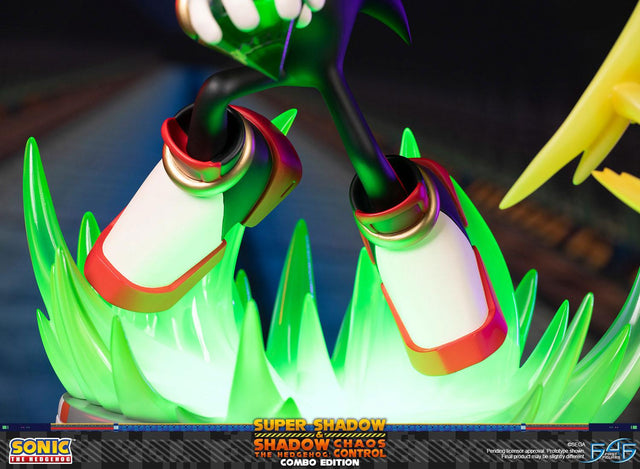 Sonic the Hedgehog™ – Super Shadow and Shadow the Hedgehog: Chaos Control (Combo Edition) (launchphoto_combo_15.jpg)