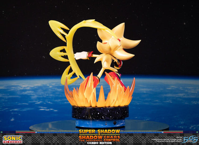 Sonic the Hedgehog™ – Super Shadow and Shadow the Hedgehog: Chaos Control (Combo Edition) (launchphoto_combo_25.jpg)