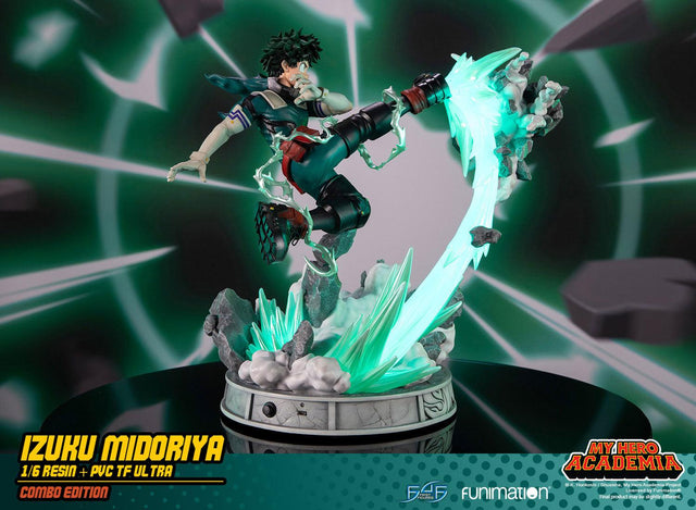 My Hero Academia – Izuku Midoriya Exclusive Combo Edition (launchphoto_deku_combo-22.jpg)