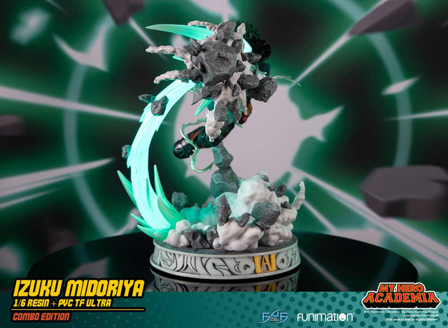 My Hero Academia – Izuku Midoriya Exclusive Combo Edition (launchphoto_deku_combo-28.jpg)