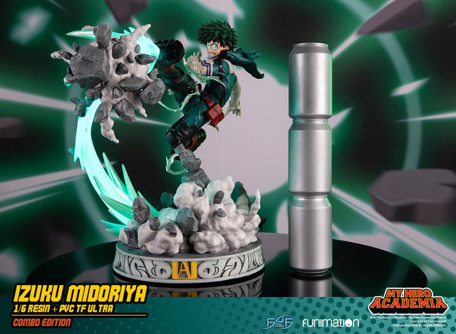 My Hero Academia – Izuku Midoriya Exclusive Combo Edition (launchphoto_deku_combo-29.jpg)