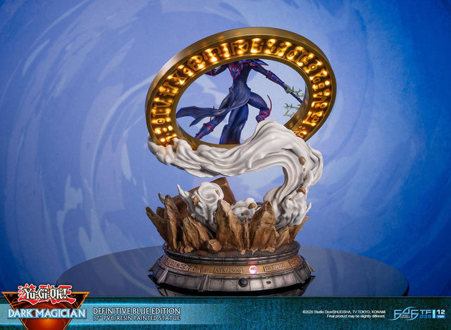 Yu-Gi-Oh! – Dark Magician (Definitive Blue Edition) (launchphoto_dmblue_de-04.jpg)