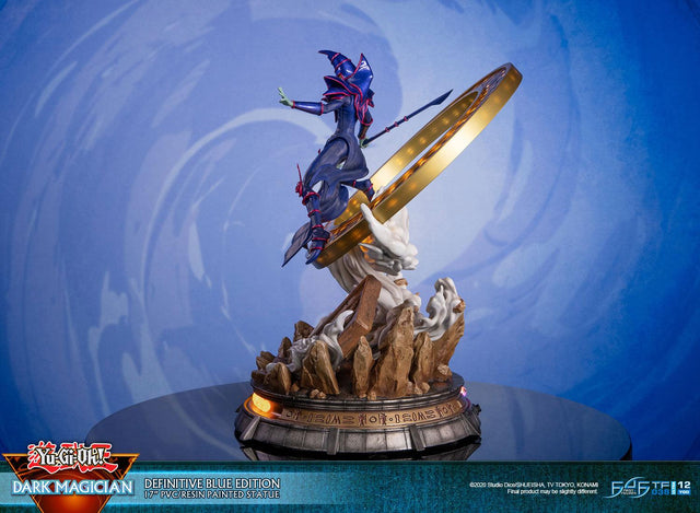 Yu-Gi-Oh! – Dark Magician (Definitive Blue Edition) (launchphoto_dmblue_de-06.jpg)