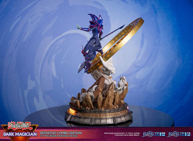 Yu-Gi-Oh! – Dark Magician (Definitive Combo Edition) (launchphoto_dmblue_de-06_1.jpg)