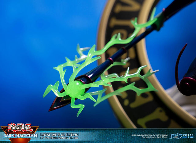 Yu-Gi-Oh! – Dark Magician (Definitive Blue Edition) (launchphoto_dmblue_de-19.jpg)