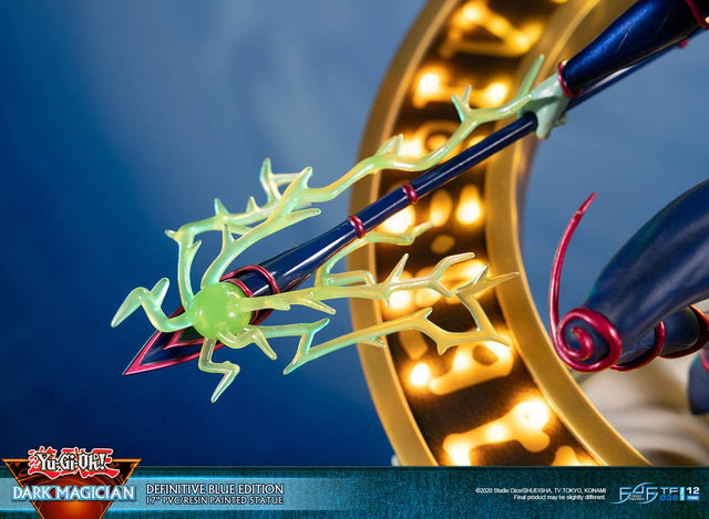 Yu-Gi-Oh! – Dark Magician (Definitive Blue Edition) (launchphoto_dmblue_de-20.jpg)