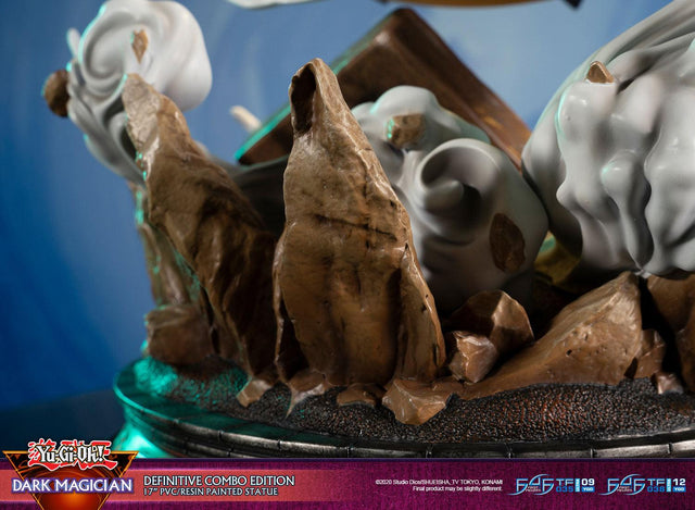 Yu-Gi-Oh! – Dark Magician (Definitive Combo Edition) (launchphoto_dmblue_de-25_1.jpg)