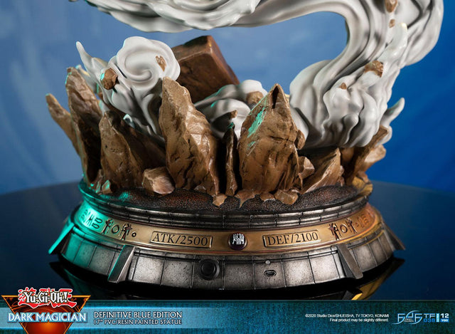 Yu-Gi-Oh! – Dark Magician (Definitive Blue Edition) (launchphoto_dmblue_de-27.jpg)