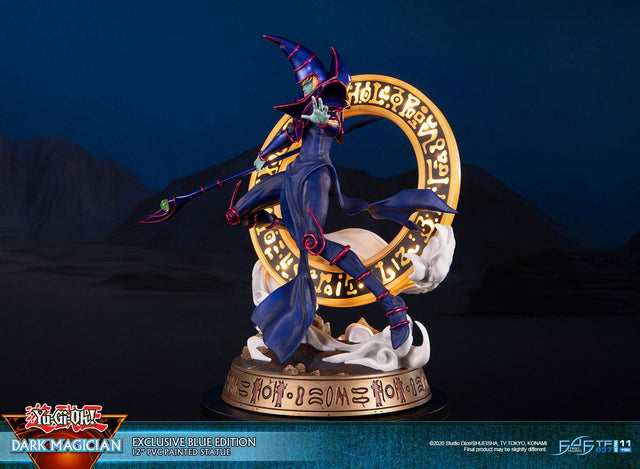 Yu-Gi-Oh! – Dark Magician (Exclusive Blue Edition) (launchphoto_dmblue_ex-07.jpg)