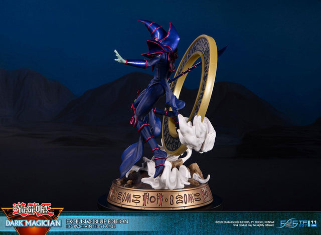 Yu-Gi-Oh! – Dark Magician (Exclusive Blue Edition) (launchphoto_dmblue_ex-14.jpg)