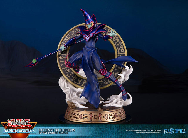Yu-Gi-Oh! – Dark Magician (Exclusive Blue Edition) (launchphoto_dmblue_ex-16.jpg)