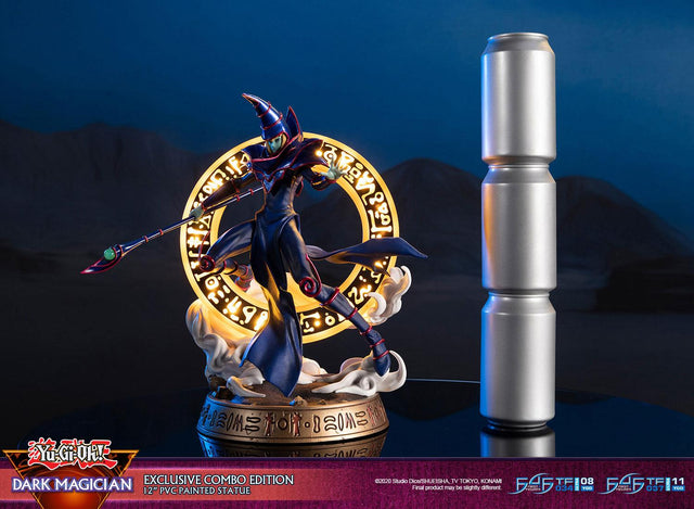 Yu-Gi-Oh! – Dark Magician (Exclusive Combo Edition) (launchphoto_dmblue_ex-17_1.jpg)