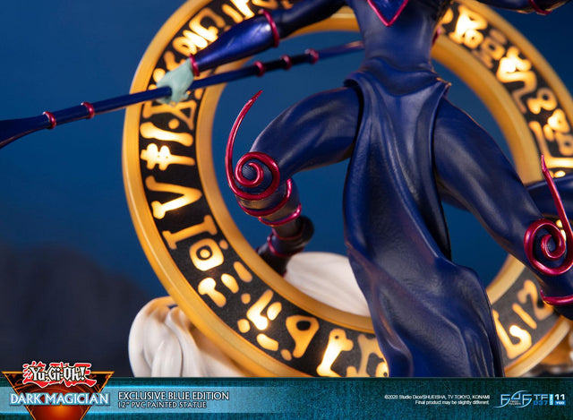 Yu-Gi-Oh! – Dark Magician (Exclusive Blue Edition) (launchphoto_dmblue_ex-28.jpg)