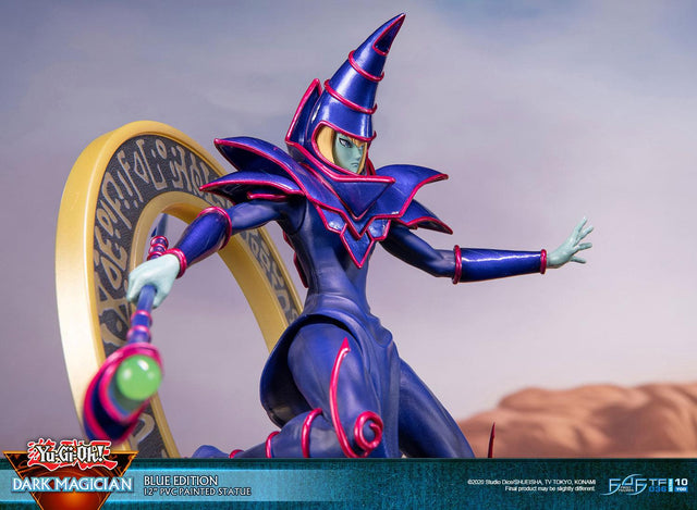 Yu-Gi-Oh! – Dark Magician (Standard Blue Edition) (launchphoto_dmblue_st-18.jpg)