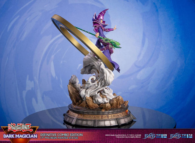 Yu-Gi-Oh! – Dark Magician (Definitive Combo Edition) (launchphoto_dmpurple_de-10_1.jpg)