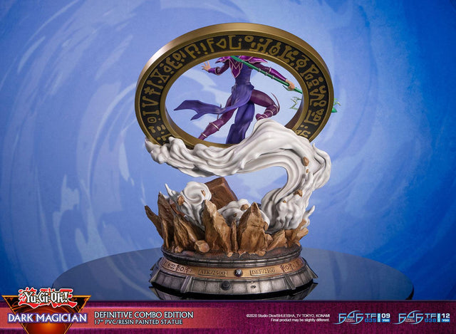 Yu-Gi-Oh! – Dark Magician (Definitive Combo Edition) (launchphoto_dmpurple_de-12_1.jpg)