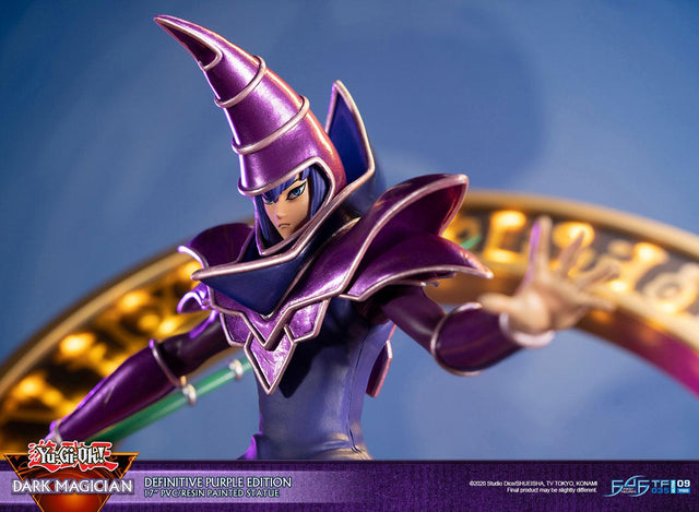 Yu-Gi-Oh! – Dark Magician (Definitive Purple Edition) (launchphoto_dmpurple_de-23.jpg)