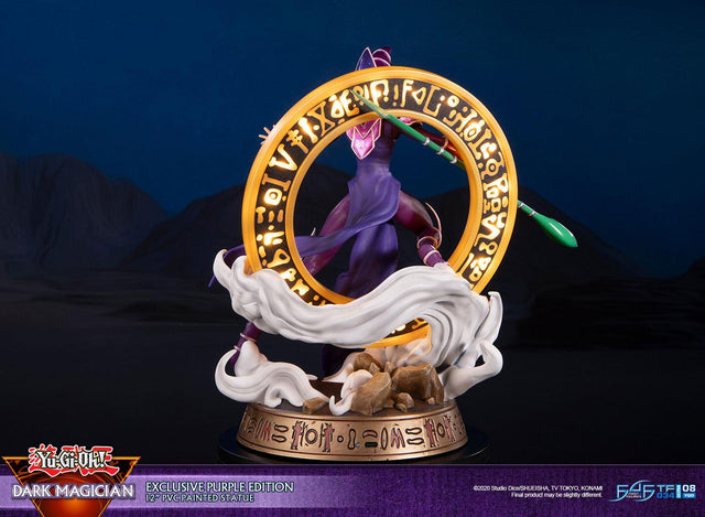 Yu-Gi-Oh! – Dark Magician (Exclusive Purple Edition) (launchphoto_dmpurple_ex-04.jpg)