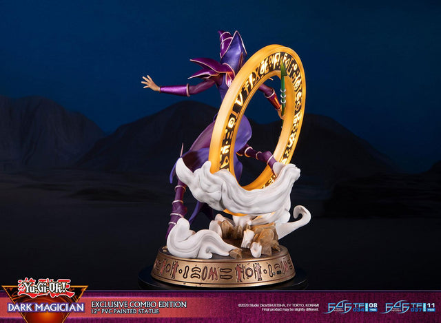Yu-Gi-Oh! – Dark Magician (Exclusive Combo Edition) (launchphoto_dmpurple_ex-05_1.jpg)