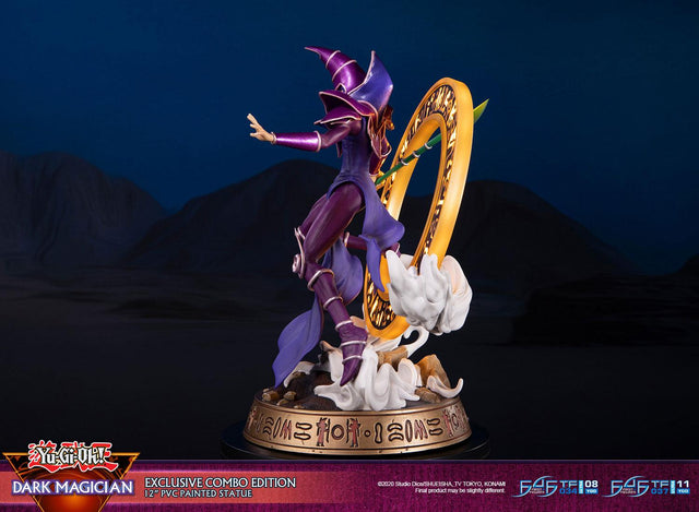 Yu-Gi-Oh! – Dark Magician (Exclusive Combo Edition) (launchphoto_dmpurple_ex-06_1.jpg)