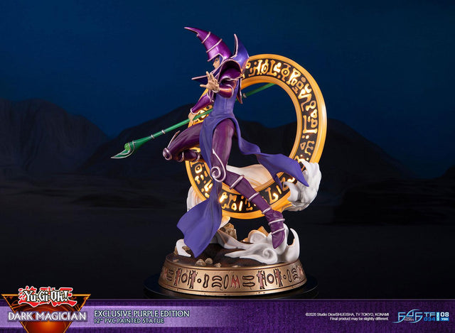Yu-Gi-Oh! – Dark Magician (Exclusive Purple Edition) (launchphoto_dmpurple_ex-07.jpg)