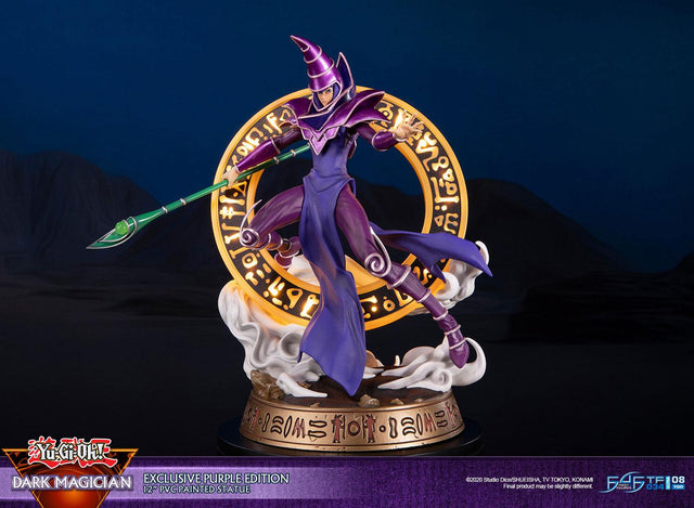 Yu-Gi-Oh! – Dark Magician (Exclusive Purple Edition) (launchphoto_dmpurple_ex-08.jpg)
