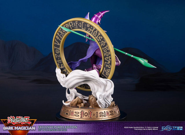 Yu-Gi-Oh! – Dark Magician (Exclusive Purple Edition) (launchphoto_dmpurple_ex-11.jpg)